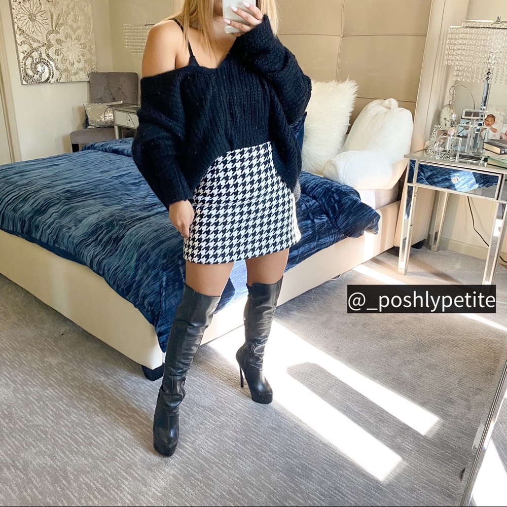 Forever 21 Houndstooth mid-waist mini skirt